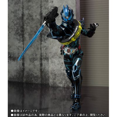 S.H.Figuarts 剧场版 假面骑士驰骑: SURPRISE FUTURE 假面骑士影驰骑   次世代型