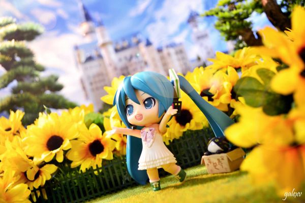 粘土人 #339b  初音未来 2013泳装便利店版