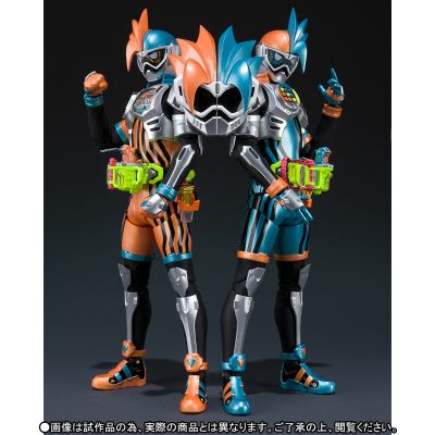 S.H.Figuarts  假面骑士艾克赛德 假面骑士艾克赛德 双人动作玩家 等级20 左右套装