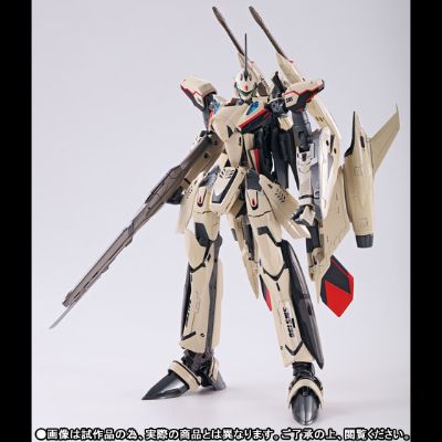 DX 超合金 超时空要塞30 银河を繋ぐ歌声 YF-29デュランダルバルキリー イサム机 