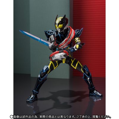 S.H.Figuarts  剧场版 假面骑士驰骑: SURPRISE FUTURE  假面骑士驰骑 特殊型号