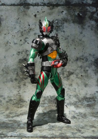 S.H.Figuarts   假面骑士亚马逊新生欧米伽  （Amazon.co.jp独家版）