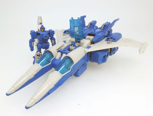 变形金刚レジェンズ LG55 ターゲットMasterスラッグスリンガー[takaraTomy]《１２月予约》