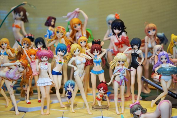 BEACH QUEENS 未闻花名 安城鸣子 