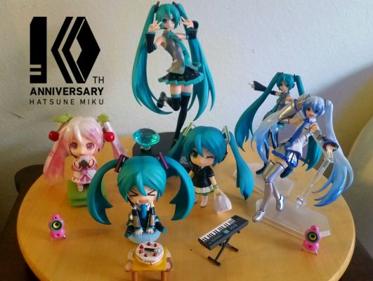 粘土人 #339a VOCALOID 初音未来 全家便利店 2013 ver. 泳装版