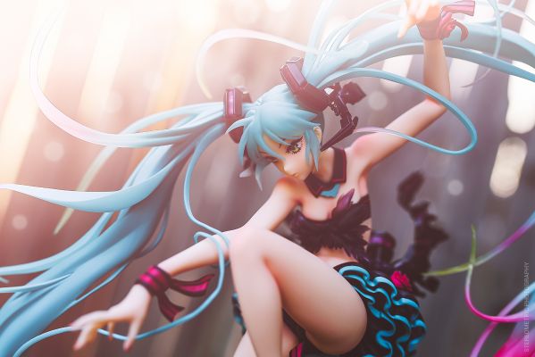 VOCALOID角色系列01 初音未来 mebae