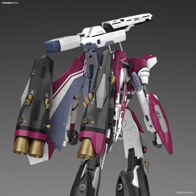 超时空要塞Δ 1/72 VF-31C 超级齐格飞（ 米拉洁·法莉娜·吉纳斯专用机）