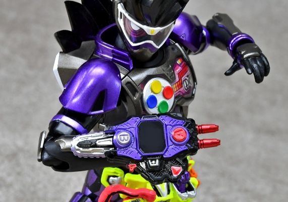 S.H.Figuarts 假面骑士艾克赛德 假面骑士幻梦 动作玩家 等级2