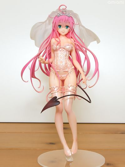 To LOVE Ru Darkness 	菈菈・萨塔琳・戴比路克 内衣婚纱