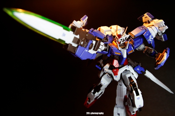 METAL BUILD 机动战士高达00 GN-0000+GNR-010 00强化模组