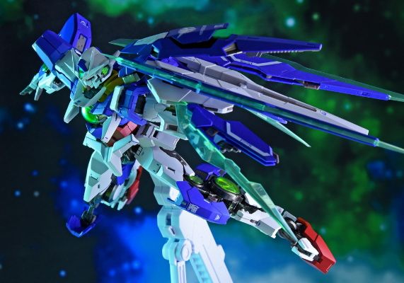 METAL BUILD 机动战士高达00 先驱者的觉醒 GNT-0000 量子型00高达