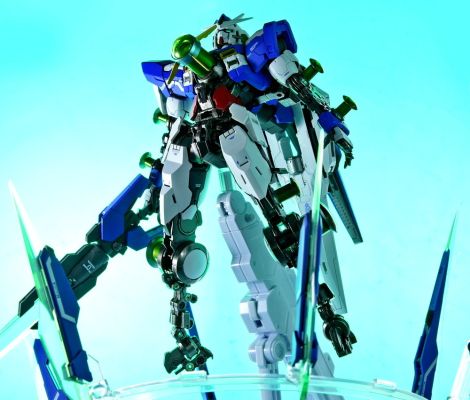 METAL BUILD 机动战士高达00 先驱者的觉醒 GNT-0000 量子型00高达