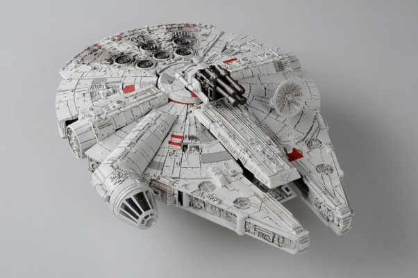 星球大战 / 变形金刚 02 Millennium・ファルコン[takaraTomy]《０６月予约》