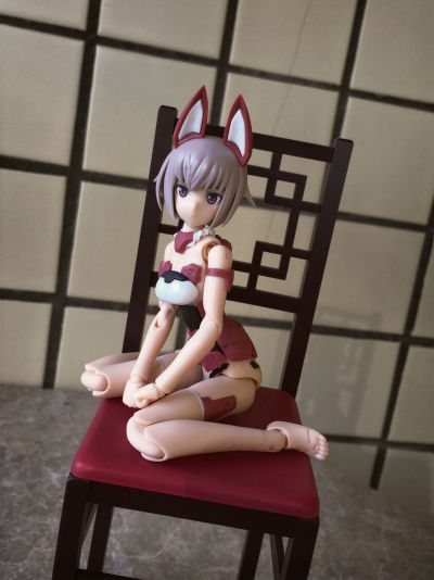 机甲少女 茉汀莉安 白色