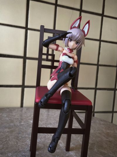 机甲少女 茉汀莉安 白色