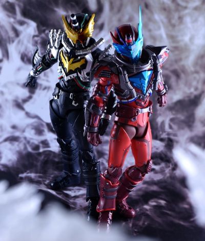 S.H.Figuarts 假面骑士：创骑 夜霸
