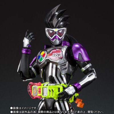 S.H.Figuarts 假面骑士：艾克赛德 假面骑士幻梦 动作玩家 等级0(原始卡带)