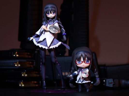 粘土人 #208 魔法少女小圆 晓美焰 学校统一版