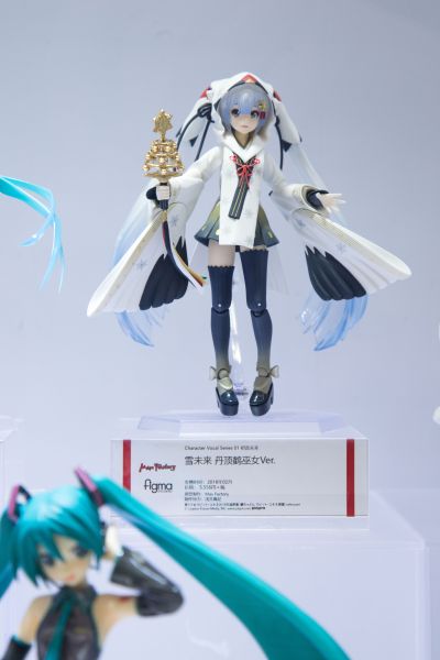 figma#EX-45 VOCALOID 丹顶鹤 雪初音 巫女ver.