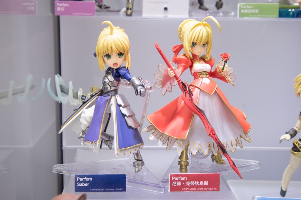 parfom Fate/stay night [Unlimited Blade Works] SABER