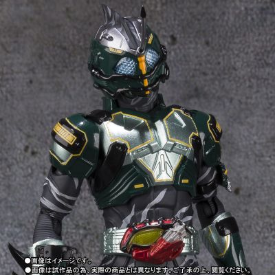 S.H.Figuarts 剧场版 假面骑士：亚马逊战士 最后的审判 假面骑士亚马逊·新生阿尔法