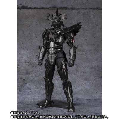 S.H.Figuarts 假面骑士：亚马逊战士 第二季 鸦种亚马逊