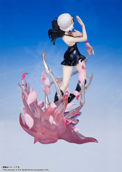 FiguartsZERO 海贼王 妮可・罗宾 Mil Fleur Campo de Flores 