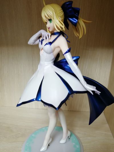 Fate/stay night SABER ドレスコード