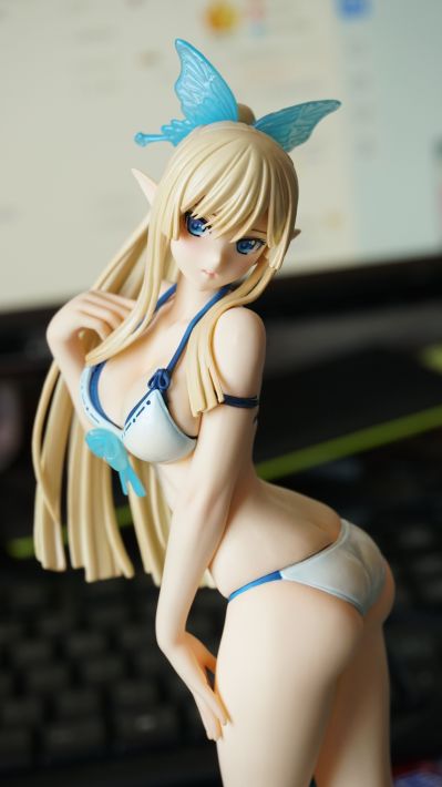 光明之响 	雾香·托瓦·阿尔玛 泳装版