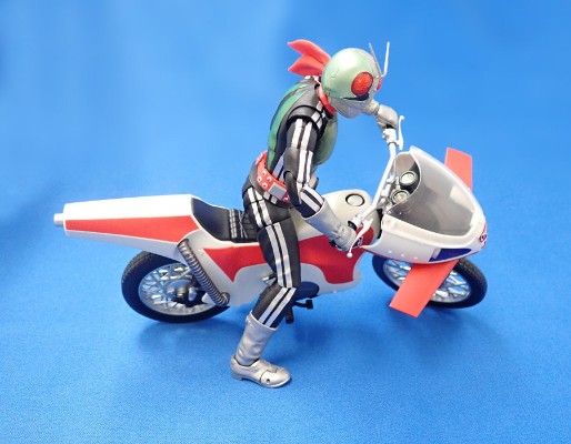 S.H.Figuarts 假面骑士 旋风号