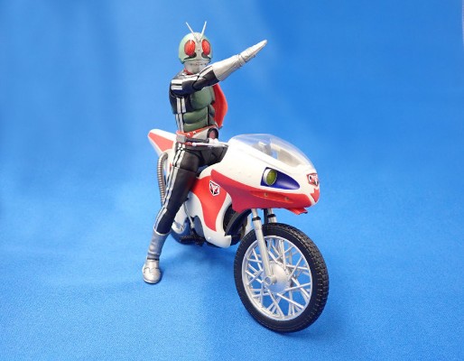 S.H.Figuarts 假面骑士 旋风号