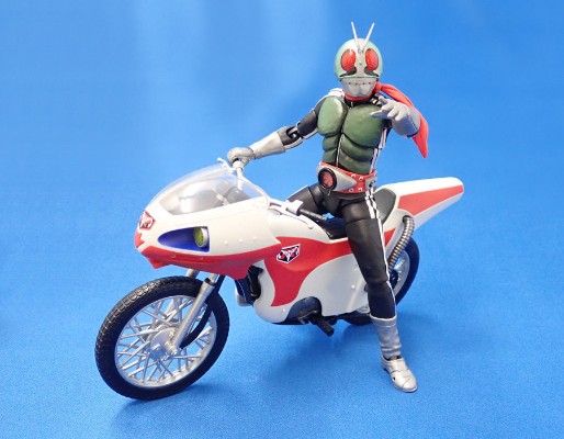 S.H.Figuarts 假面骑士 旋风号