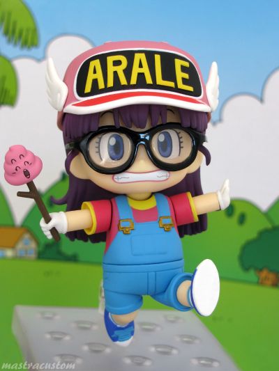 黏土人 Dr Slump 则卷阿拉蕾