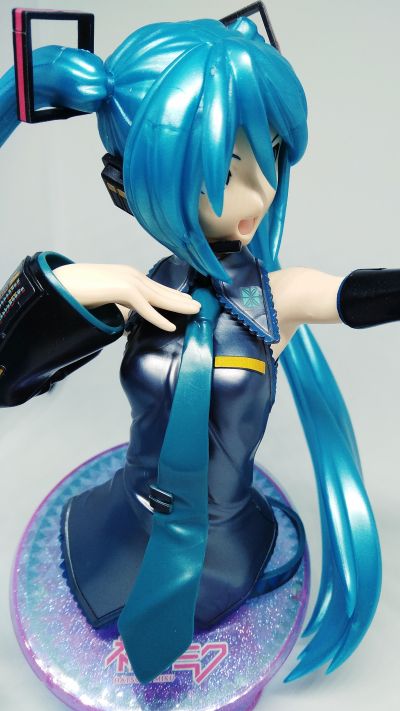 胸像  VOCALOID 初音未来 Limited Color 