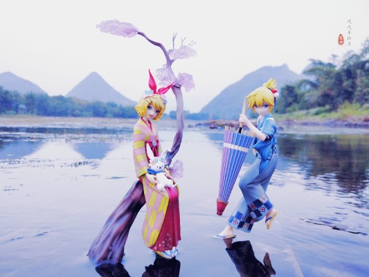 VOCALOID 镜音铃 花色衣