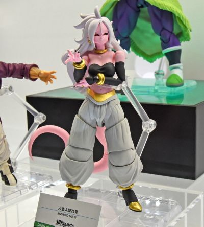 S.H.Figuarts 龙珠斗士Z 人造人21号