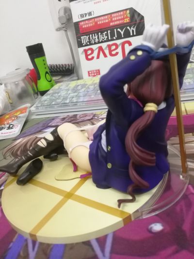 电梯女孩