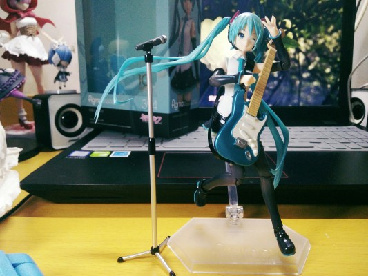 MIKU  VX4