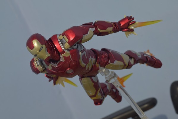 S.H.Figuarts  钢铁侠 43号装甲