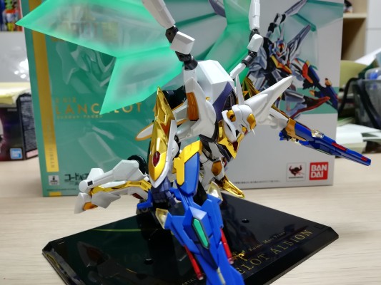 METAL ROBOT魂＜SIDE KMF＞ Code Geass 反叛的鲁路修R2 Z-01Z 兰斯洛特·阿尔比昂