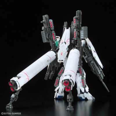 RG 1/144  全装独角兽高达