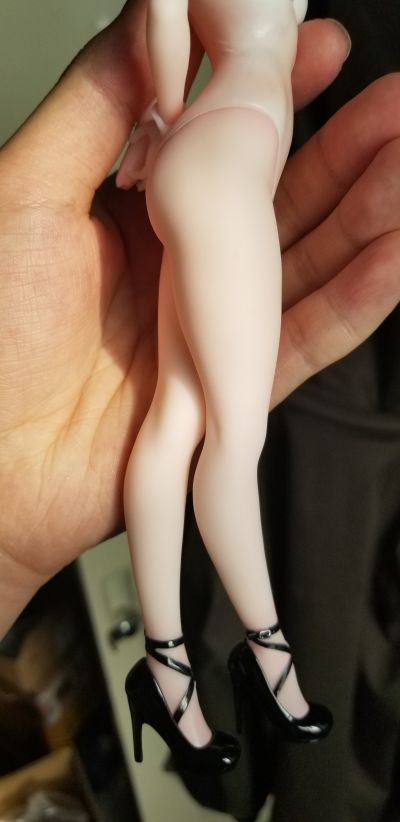 透明白色死库水