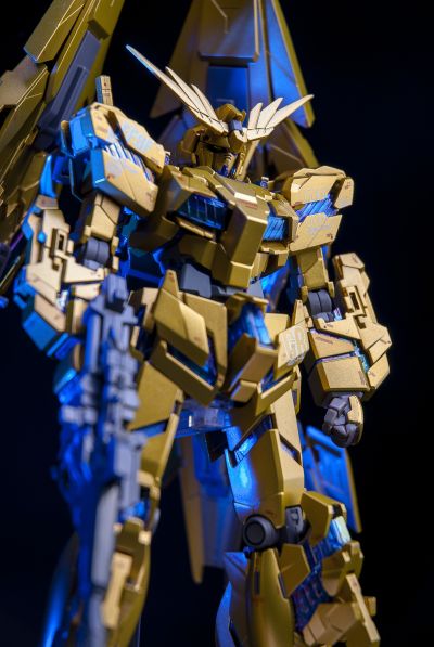 GUNDAM FIX FIGURATION METAL COMPOSITE 独角兽高达3号机菲尼克斯 『高达UC』