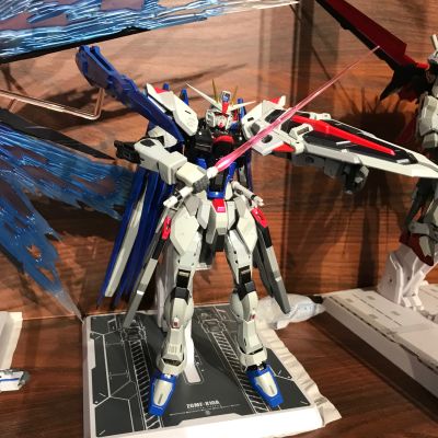 METAL BUILD 机动战士高达SEED ZGMF-X10A 自由高达