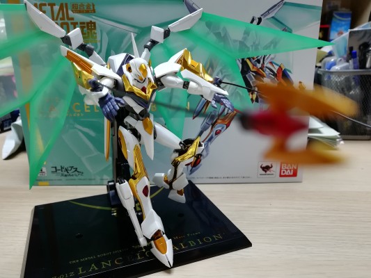 METAL ROBOT魂＜SIDE KMF＞ Code Geass 反叛的鲁路修R2 Z-01Z 兰斯洛特·阿尔比昂