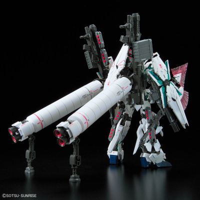 RG 机动战士高达独角兽(UC) RX-0 全武装型独角兽高达