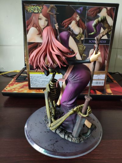 龙之皇冠   女巫