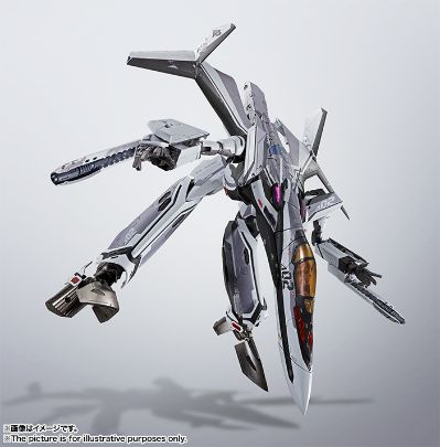 DX超合金 超时空要塞Δ VF-31F 齐格菲（梅萨·伊雷菲尔特机）