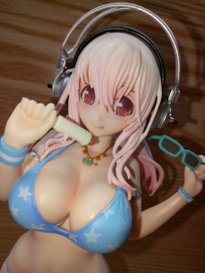 超级索尼子 サマービーチフィギュア