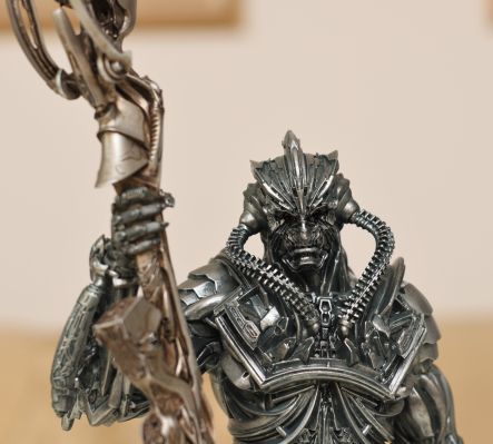 幻魔大战 战士Vega 雕像